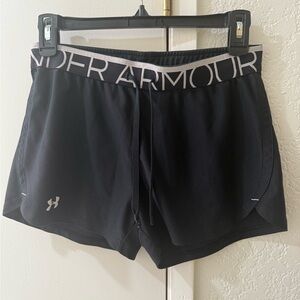 Under Armour Women's Black Athletic Shorts Size‎ Small